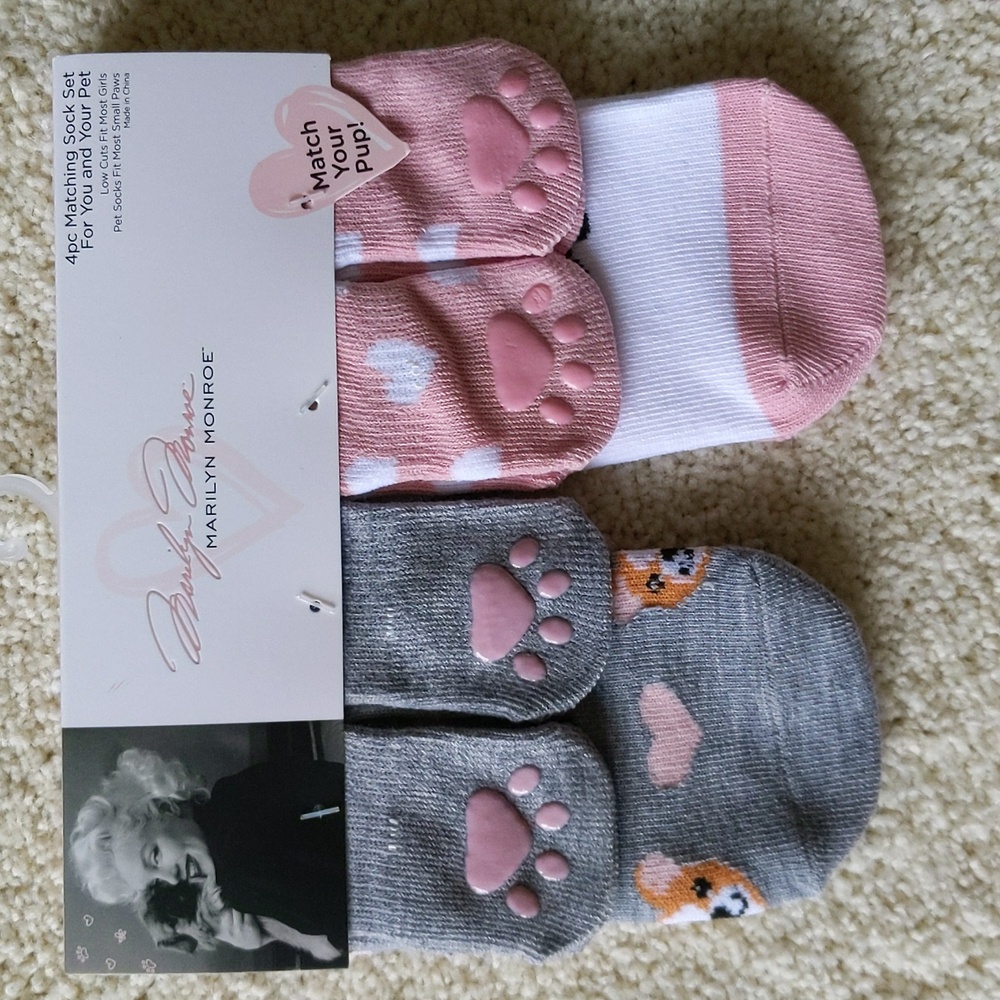 NWT Marilyn Monroe Match Your Pet Socks 🐶 Matching Sock Set for You & Your Pet